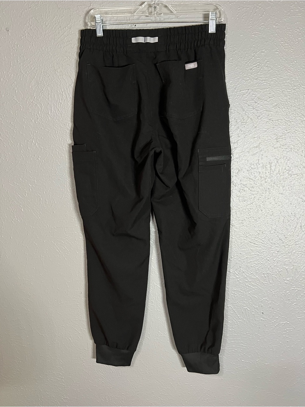 FIGS Technical Collection Jogger Scrub Pants Black Womens size Medium Cargo - Picture 2 of 10